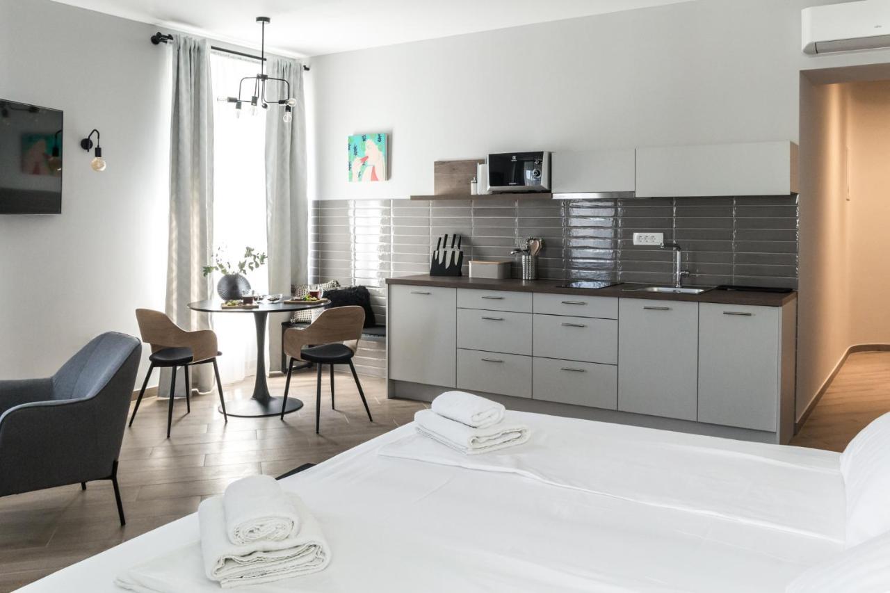 Dolac Apartments Rijeka Exterior photo